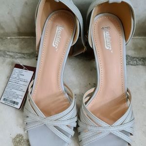 Light grey Roadster heels